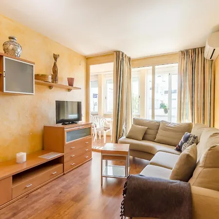 Apartment Majestic 4 *